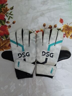 DSG White & Teal Youth Soccer Goalkeeper Gloves